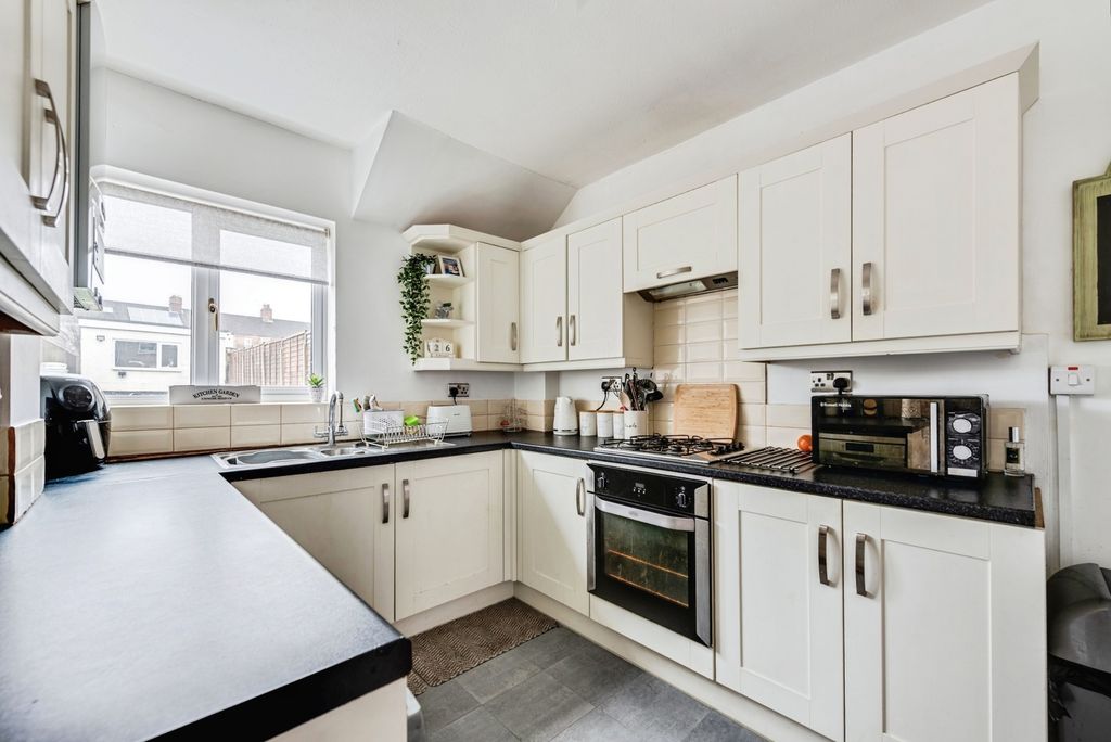 Additional image 3 of 2 bed terraced house for saleLinslade Street, Swindon, Wiltshire SN2