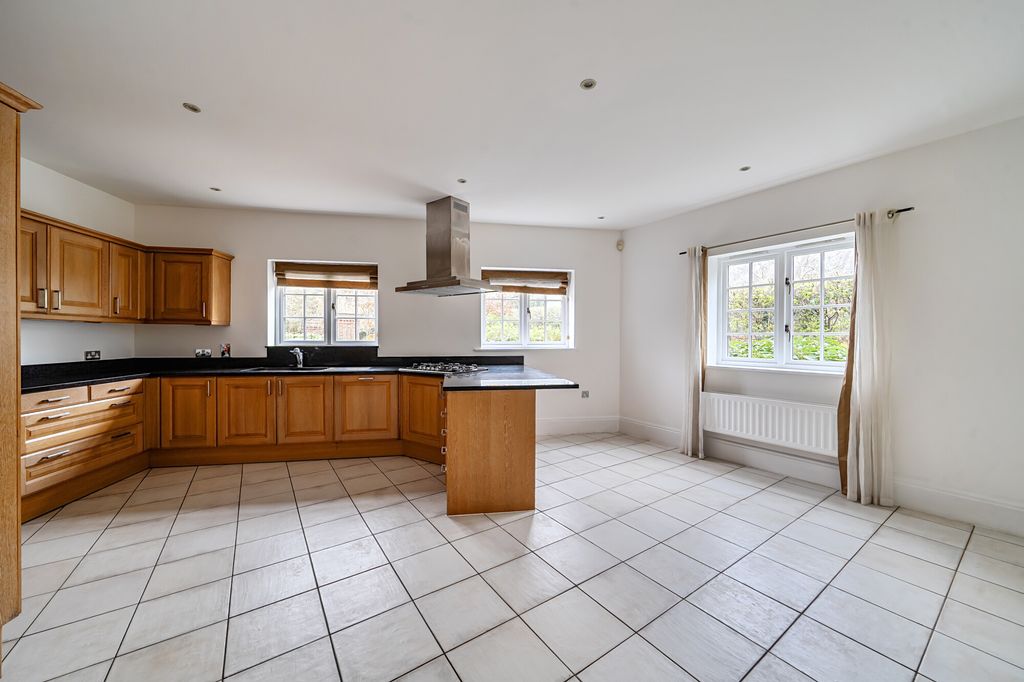 Additional image 3 of 6 bed detached house for saleHighgrove Avenue, Ascot SL5