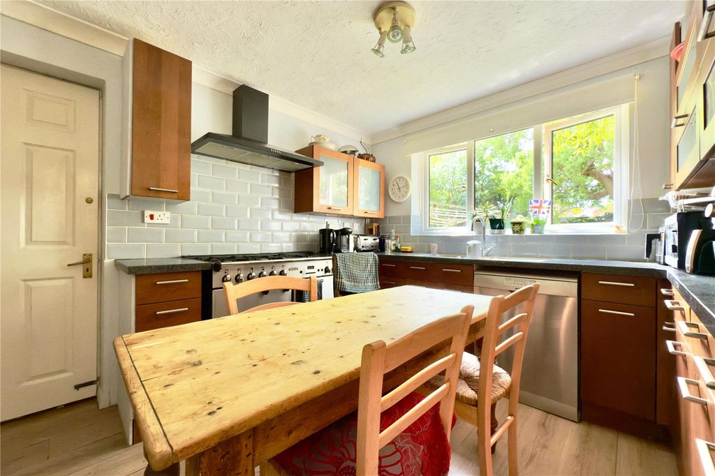 Additional image 4 of 4 bed detached house for saleEddington Road, Bracknell, Berkshire RG12