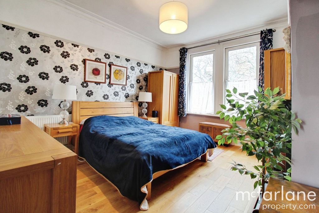 Additional image 13 of 5 bed detached house for salePark Lane, Swindon SN1
