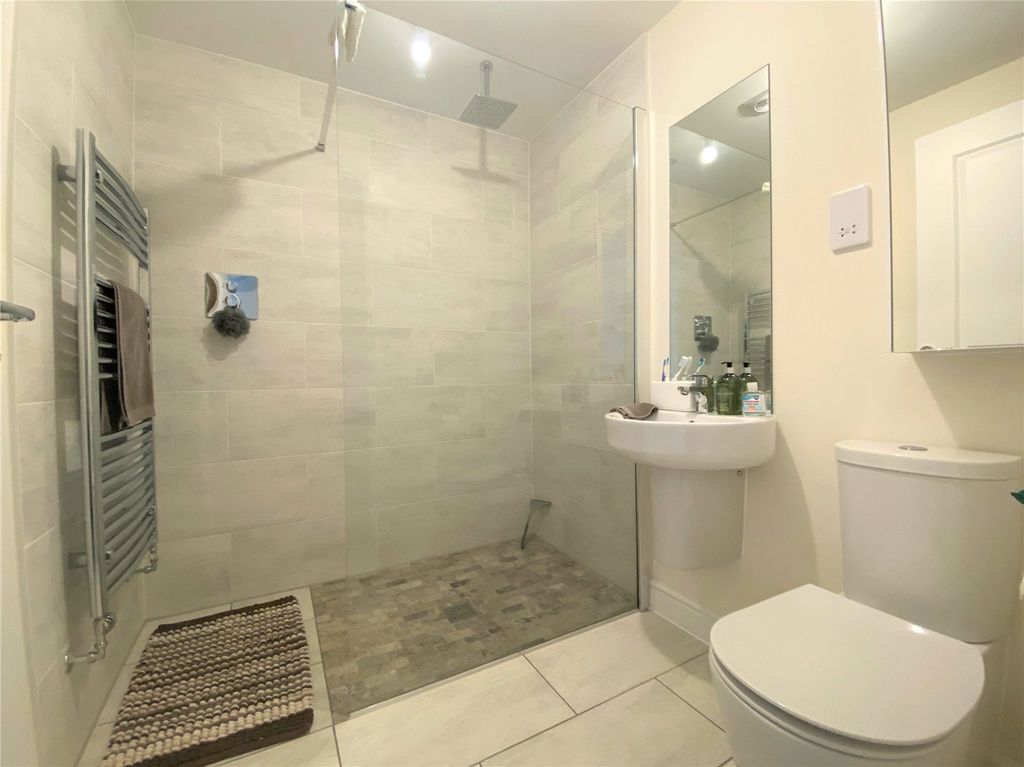 Additional image 8 of 4 bed terraced house for saleHomington Avenue, Badbury Park, Swindon SN3