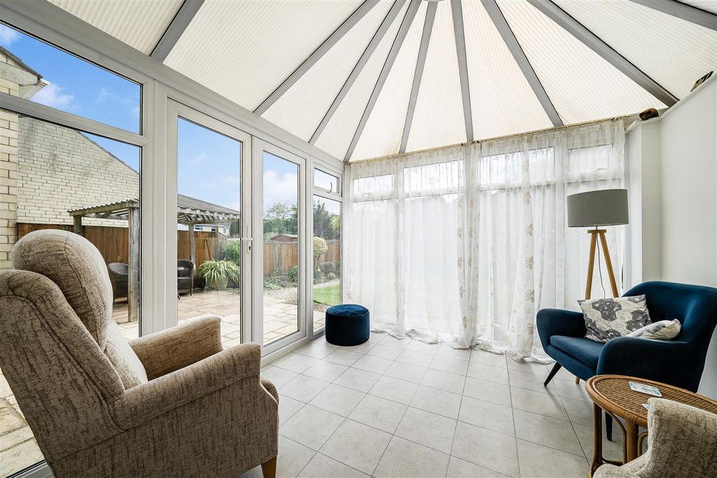 Additional image 10 of 4 bed detached house for saleSalisbury Close, Chippenham SN14