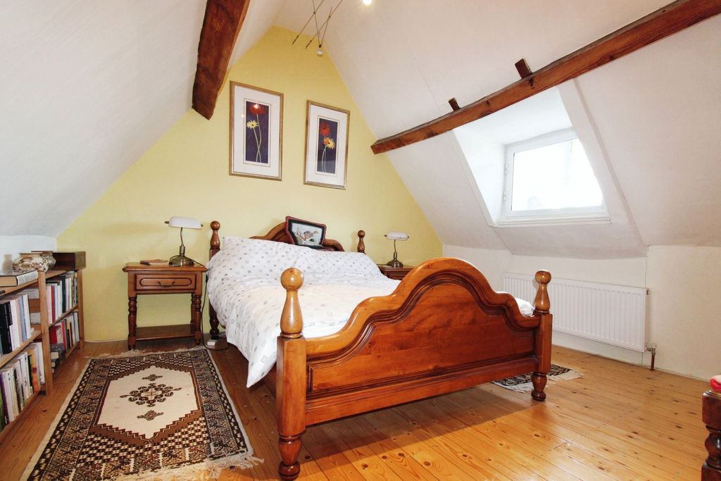 Additional image 18 of 4 bed town house for saleBarn Street, Marlborough SN8