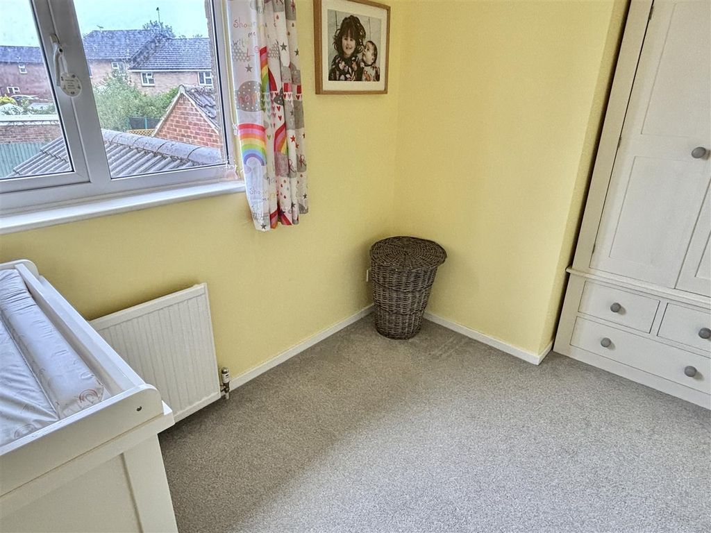 Additional image 15 of 4 bed semi-detached house for saleHolland Close, Chippenham SN15