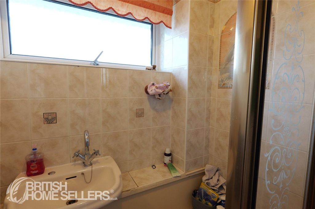 Additional image 14 of 3 bed semi-detached house for saleHewitt Close, Swindon, Wiltshire SN3