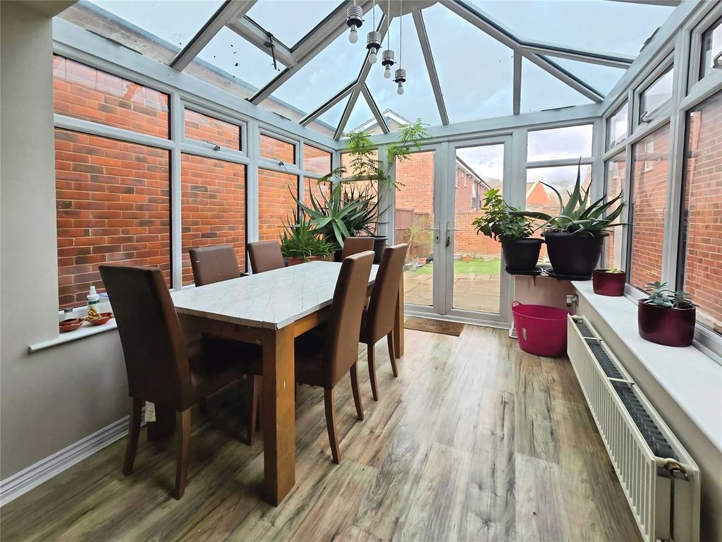 Additional image 2 of 3 bed semi-detached house for saleNicholson Park, Bracknell, Berkshire RG12