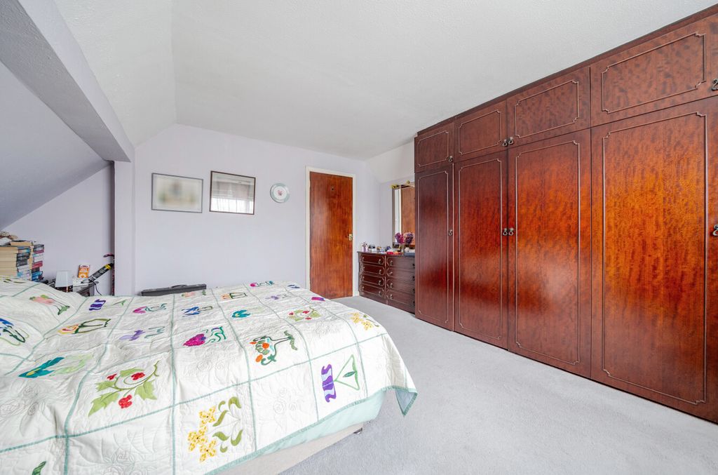 Additional image 9 of 3 bed chalet for saleBeech Grange, Landford, Salisbury SP5