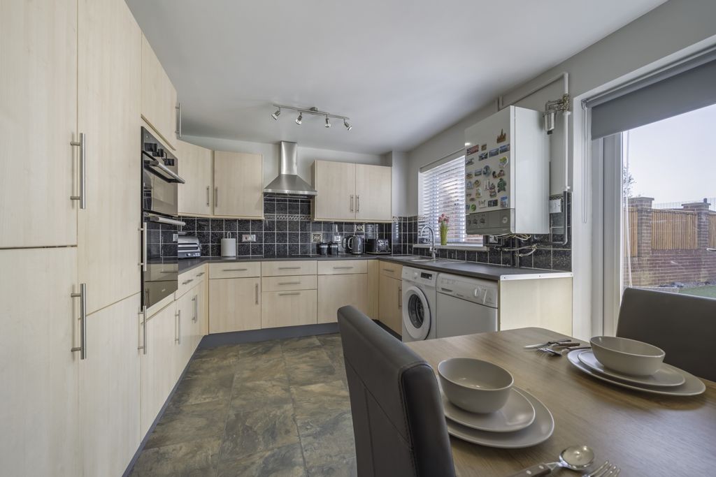 Additional image 4 of 3 bed semi-detached house for saleOlive Grove, Swindon SN25