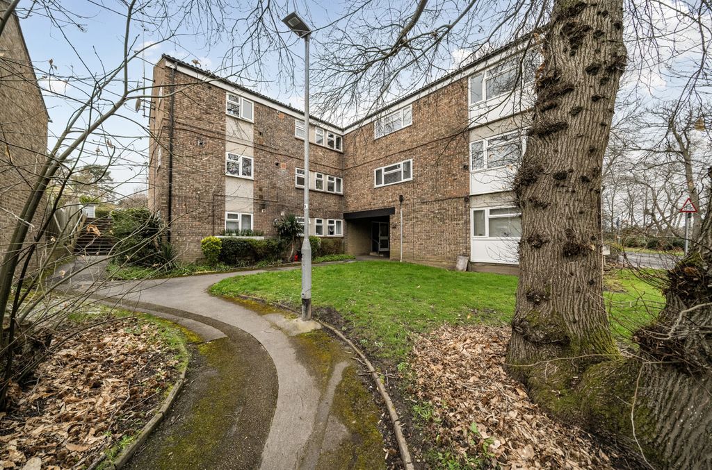 Additional image 12 of 2 bed flat for saleEarlswood, Bracknell RG12