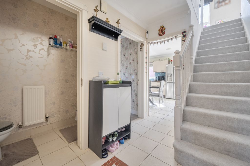 Additional image 17 of 5 bed detached house for saleOkus Road, Swindon SN1