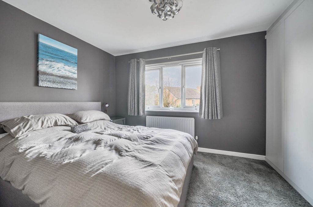 Additional image 7 of 2 bed semi-detached house for saleNorman Keep, Warfield, Bracknell RG42