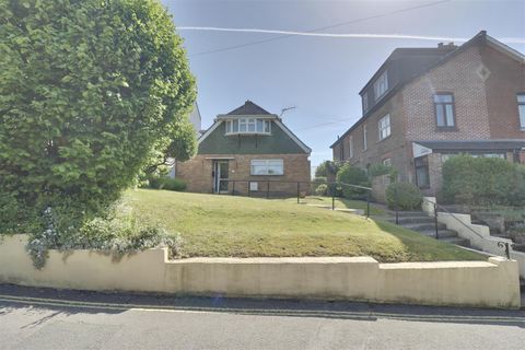 Drayton Lane, Drayton, Portsmouth PO6