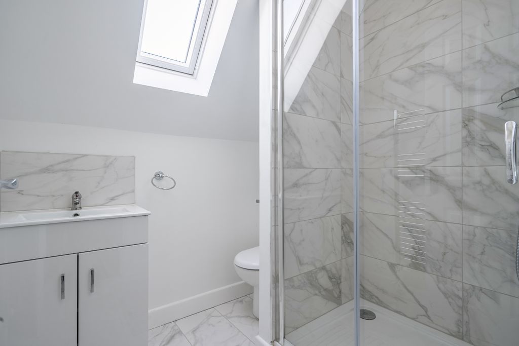 Additional image 9 of 5 bed detached house for saleOkus Road, Swindon SN1
