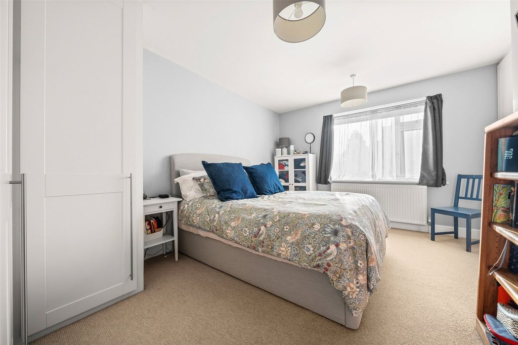 Additional image 9 of 4 bed detached house for saleWoolford Close, Winkfield Row, Bracknell, Berkshire RG42