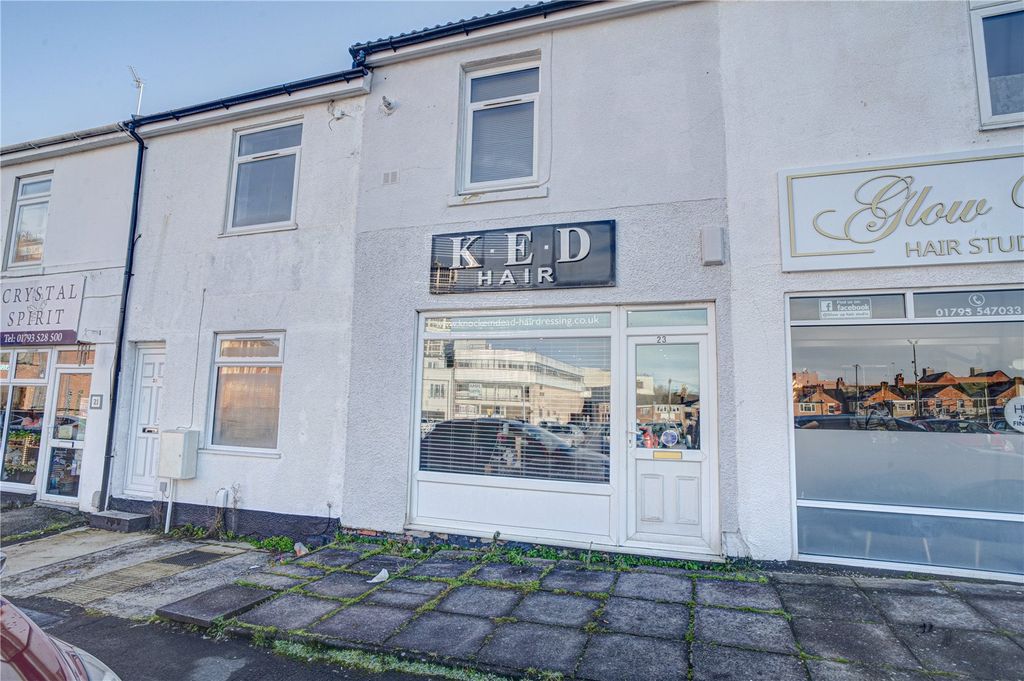 3 bed terraced house for saleMorley Street, Town Centre, Swindon SN1
