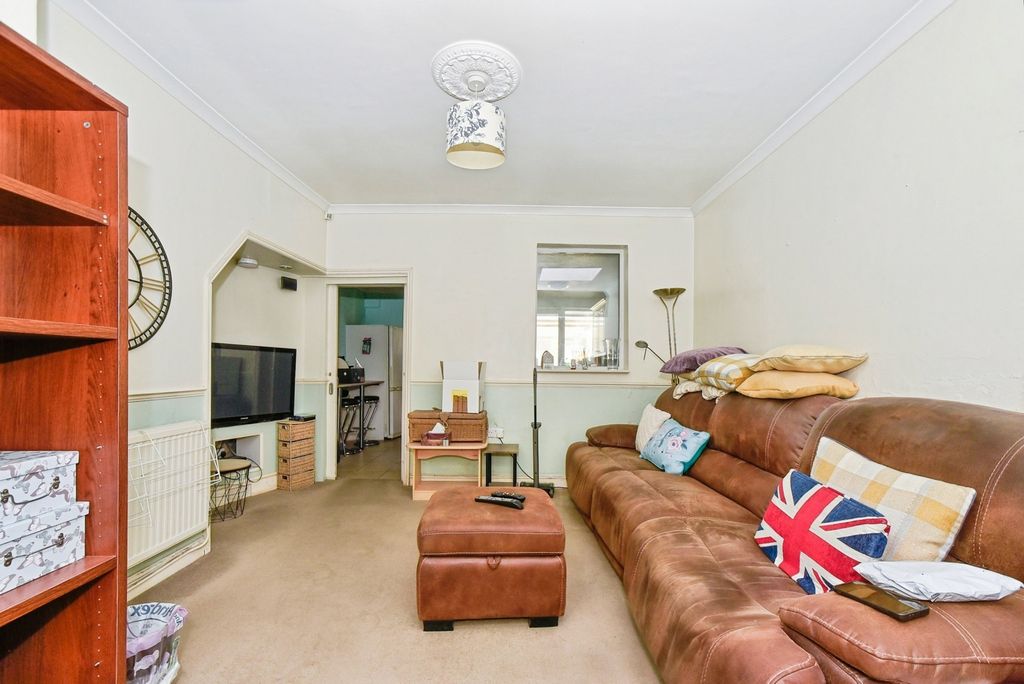 Additional image 3 of 3 bed terraced house for saleMorrison Street, Swindon, Wiltshire SN2