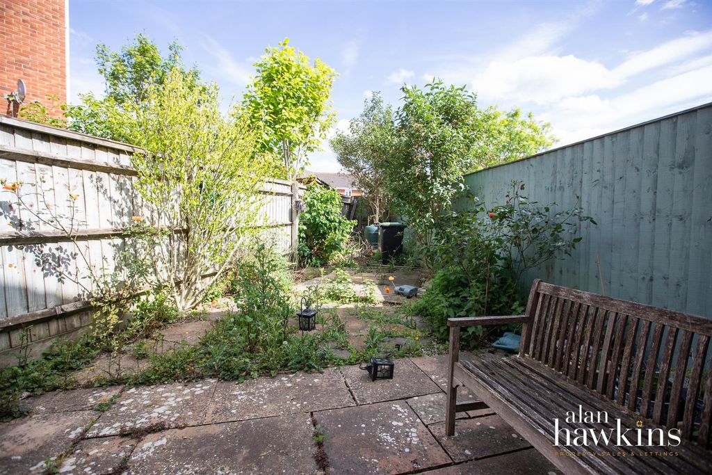Additional image 9 of 3 bed end terrace house for saleSprats Barn Crescent, Royal Wootton Bassett, Swindon SN4