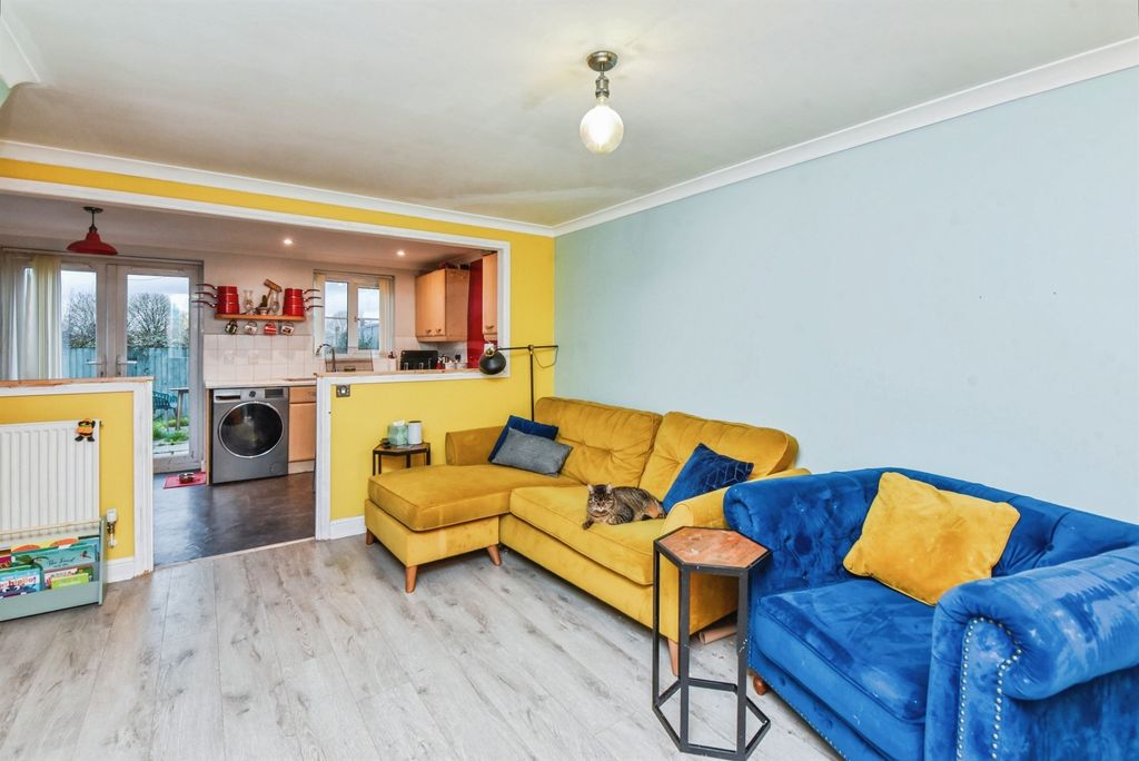 Additional image 15 of 4 bed semi-detached house for saleBowmans Court, Melksham SN12