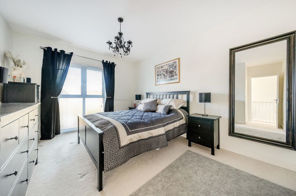 Additional image 6 of 4 bed detached house for saleOkus Road, Old Town, Swindon SN1