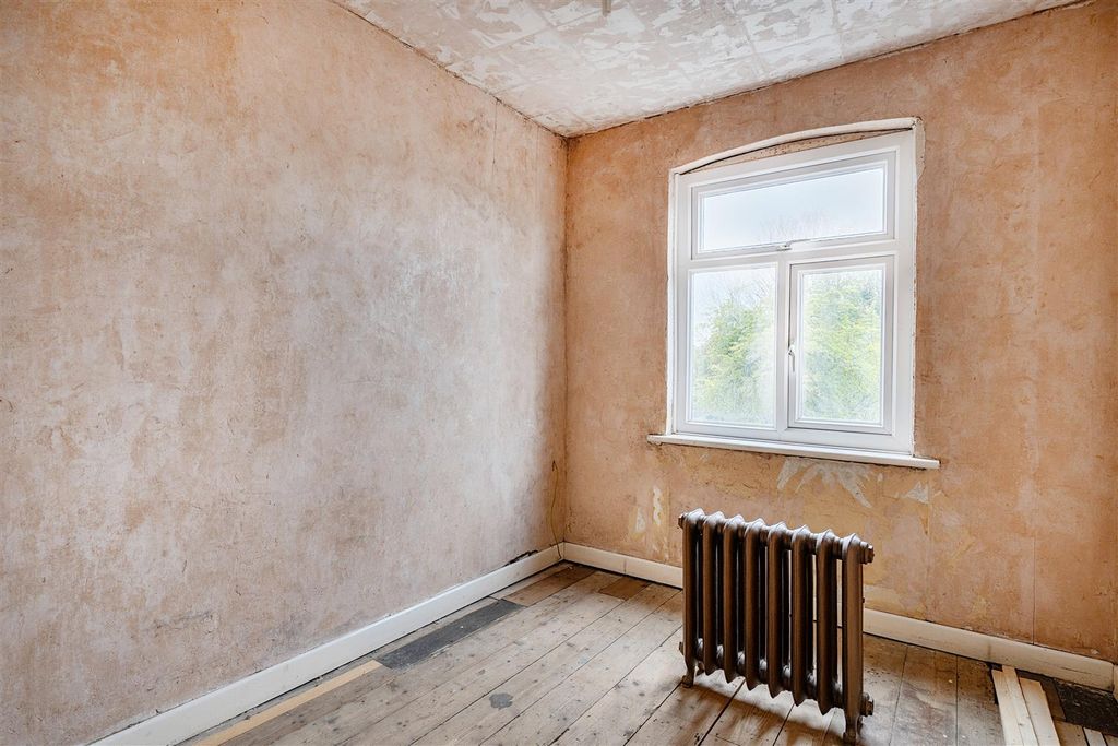 Additional image 10 of 3 bed semi-detached house for saleDevizes Road, Wroughton SN4