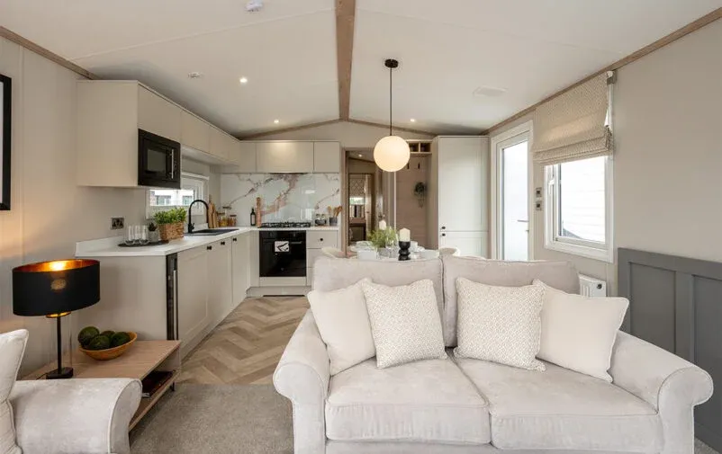 Additional image 3 of 4 bed mobile/park home for saleLandford, Salisbury SP5