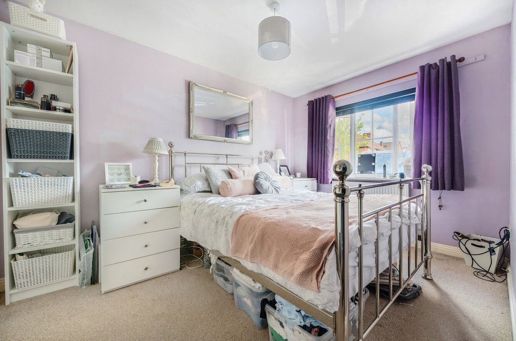 Additional image 11 of 2 bed flat for saleRoebuck Estate, Binfield, Bracknell, Berkshire RG42