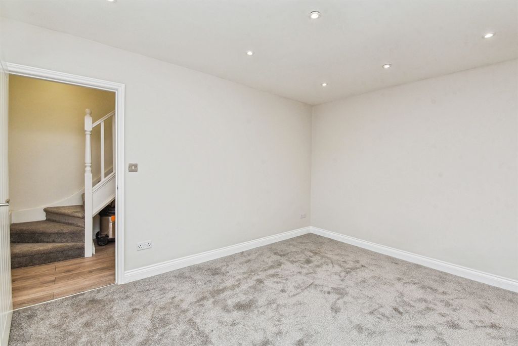 Additional image 8 of 3 bed semi-detached house for saleOaklands, Chippenham SN15