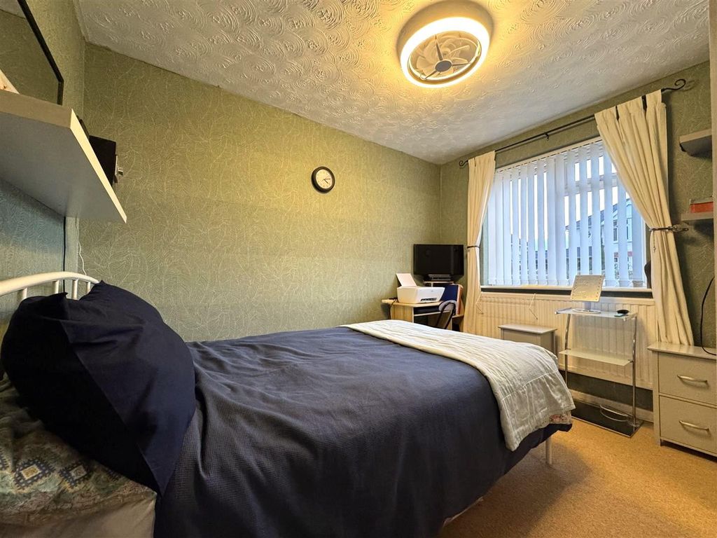 Additional image 9 of 3 bed detached bungalow for saleFairford Crescent, Upper Stratton, Swindon SN25