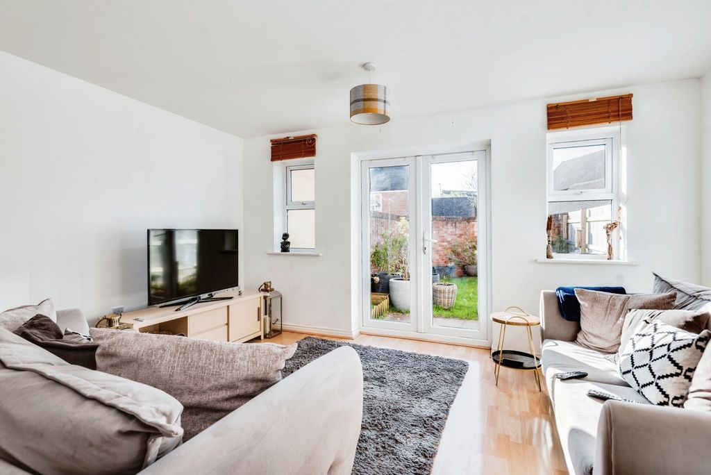 Additional image 14 of 4 bed town house for saleSandbourne Road, Swindon, Wiltshire SN25