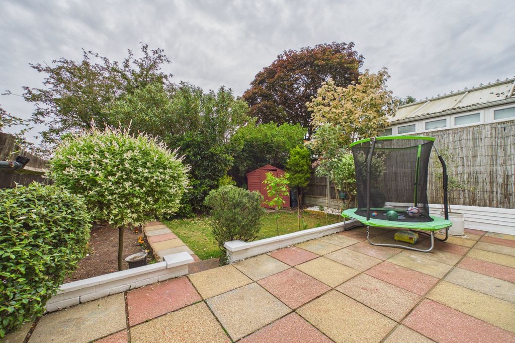 Additional image 10 of 3 bed terraced house for saleYardley, Bracknell, Berkshire RG12