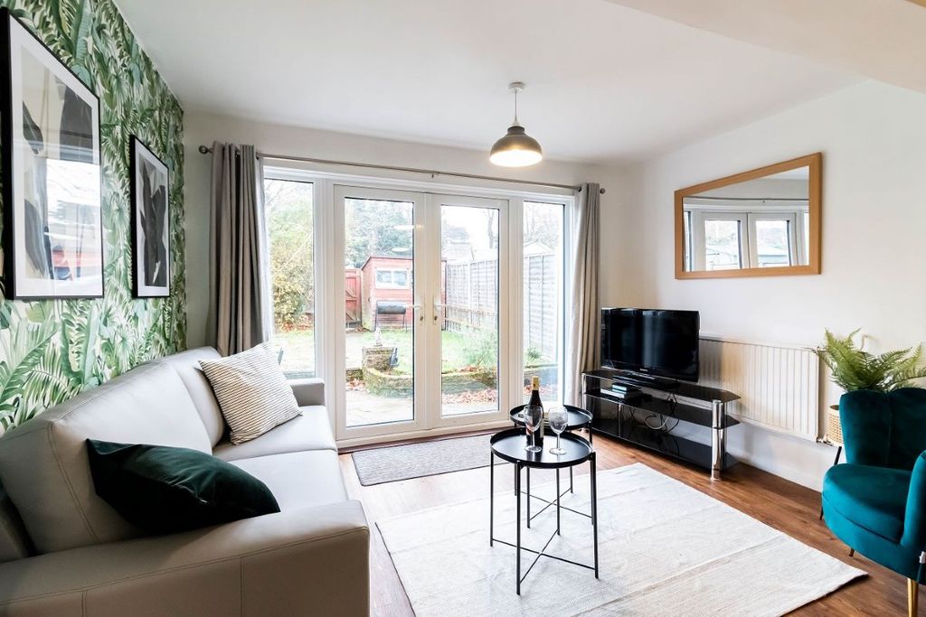Additional image 9 of 6 bed terraced house for sale5 Glebewood, Bracknell, Berkshire RG12