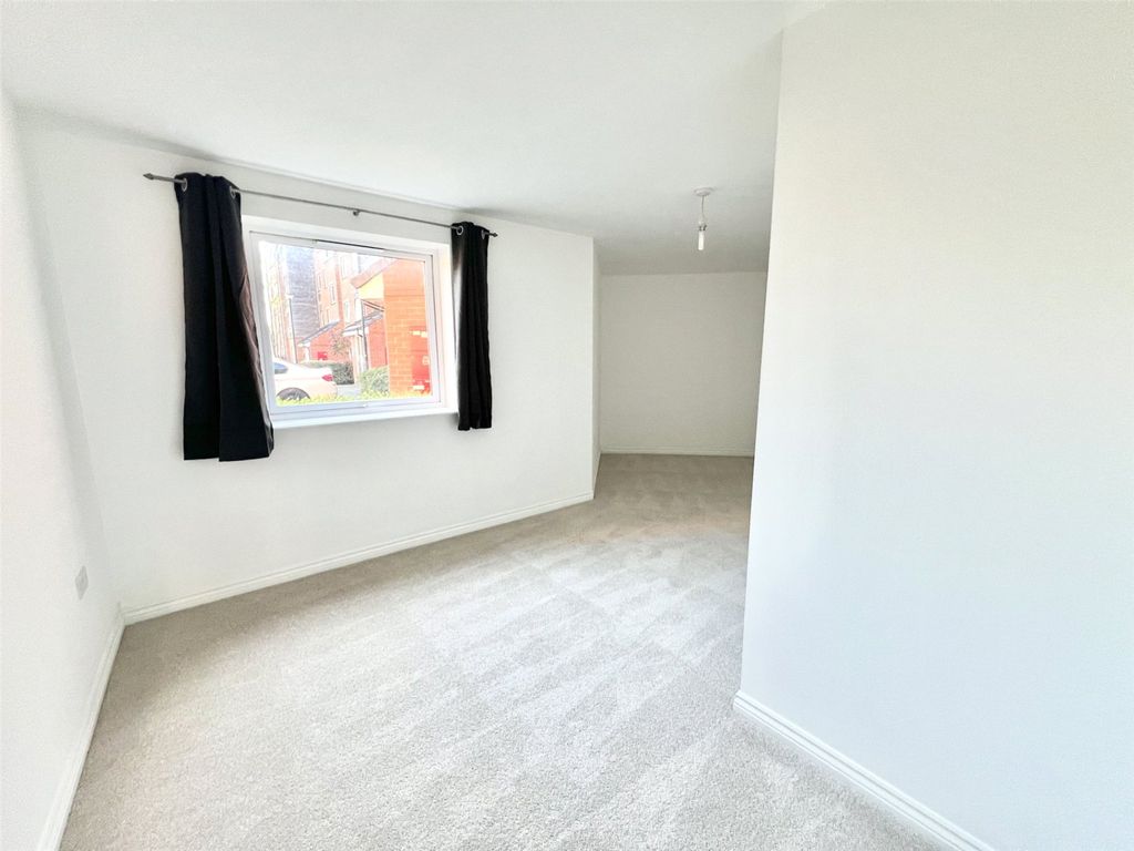 Additional image 11 of 2 bed flat for saleChain Court, Old Town, Swindon SN1