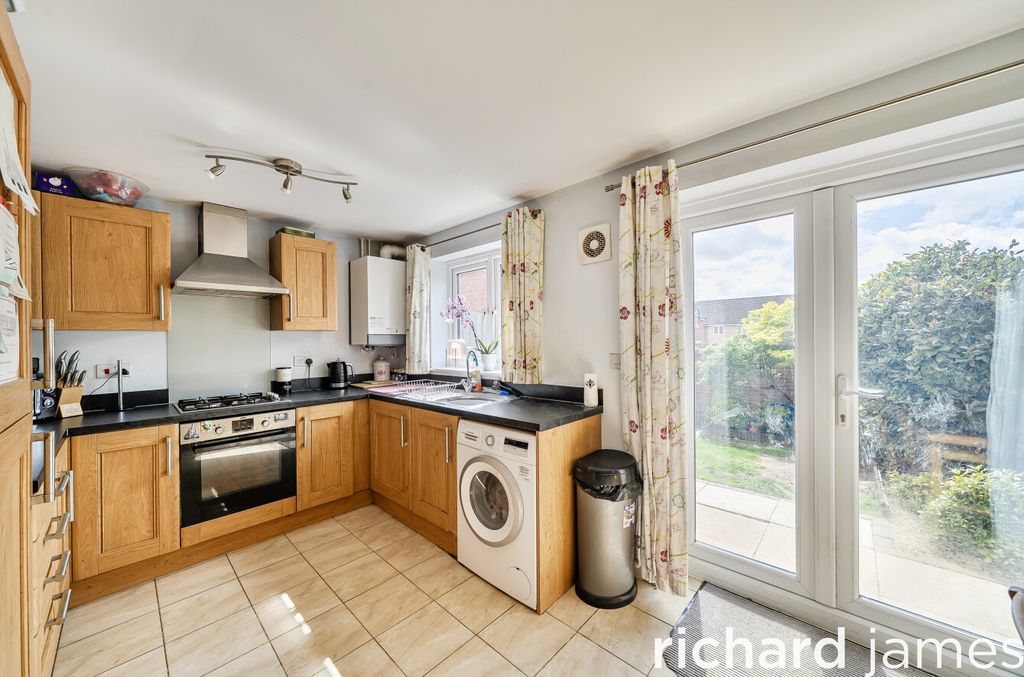 Additional image 5 of 3 bed semi-detached house for saleMoredon Road, Moredon, Swindon SN2