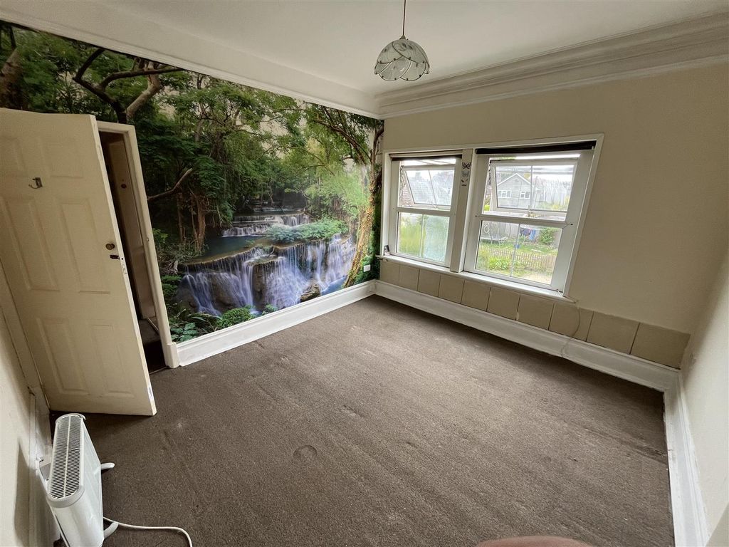 Additional image 2 of 1 bed flat for saleVictoria Street, Shaftesbury SP7