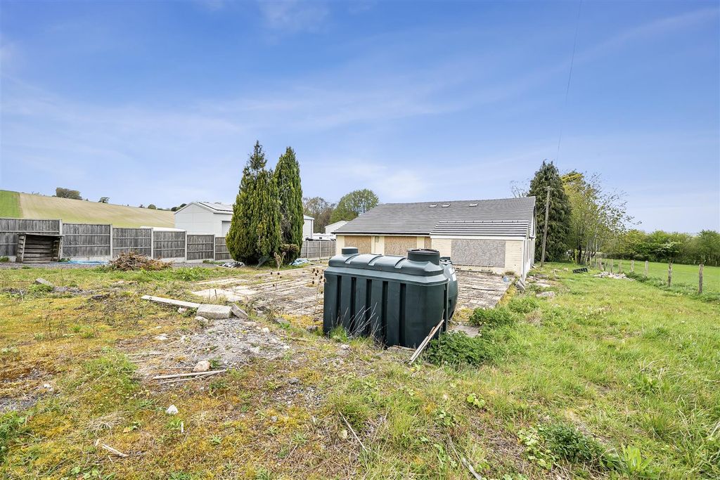 Additional image 2 of 4 bed detached bungalow for saleStockbridge Road, Lopcombe, Salisbury SP5