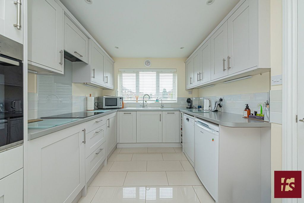 Additional image 4 of 3 bed link detached house for saleHorsham Road, Owlsmoor, Sandhurst GU47