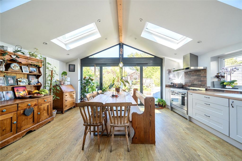 Additional image 8 of 3 bed semi-detached house for saleKing Alfred Street, Chippenham, Wiltshire SN15