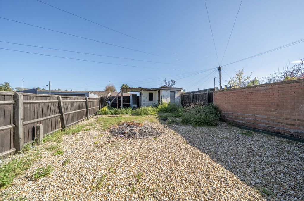 Additional image 12 of 3 bed semi-detached house for saleStation Road, Chiseldon, Swindon SN4