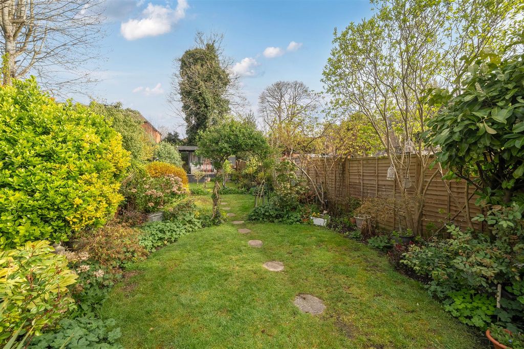 Additional image 19 of 3 bed terraced house for saleCambridge Road, Crowthorne, Berkshire RG45