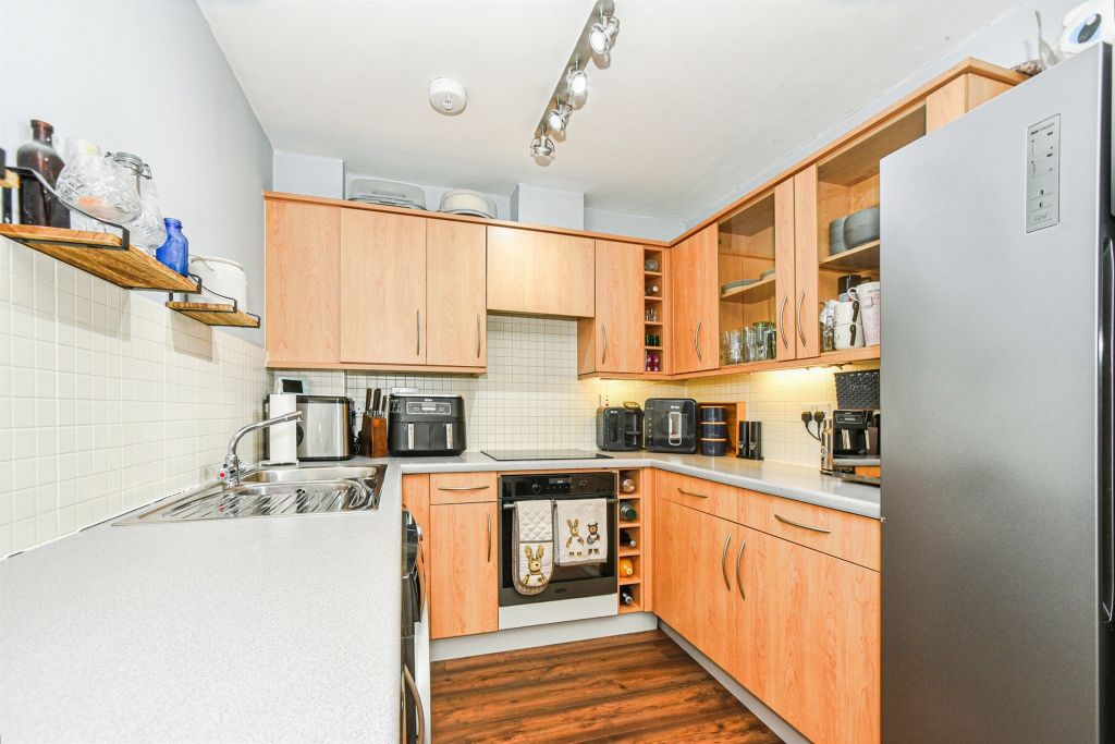 Additional image 2 of 2 bed flat for saleTorun Way, Swindon SN25