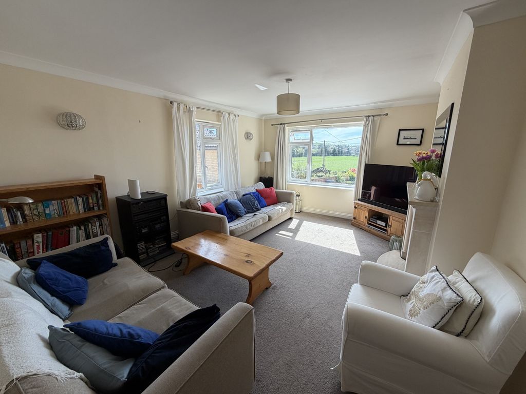 Additional image 2 of 5 bed bungalow for saleEast Gomeldon Road, Gomeldon, Salisbury SP4