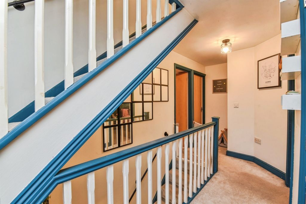 Additional image 17 of 4 bed semi-detached house for saleBowmans Court, Melksham SN12