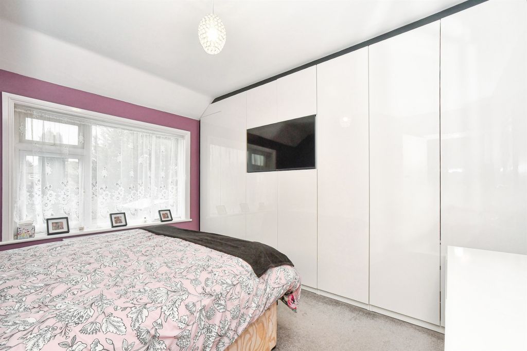 Additional image 10 of 3 bed semi-detached house for saleOkus Grove, Swindon SN2