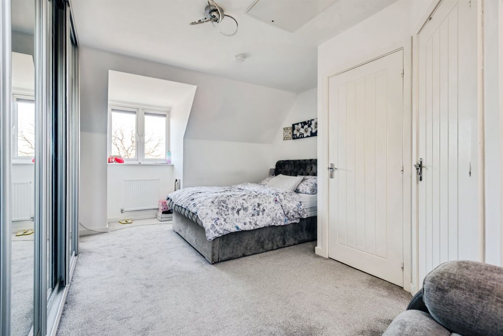 Additional image 10 of 4 bed semi-detached house for saleBrickworth Place, Swindon SN3