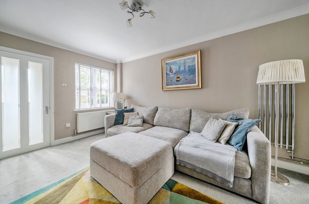 Additional image 11 of 2 bed end terrace house for saleWoodhouse Street, Binfield, Bracknell RG42