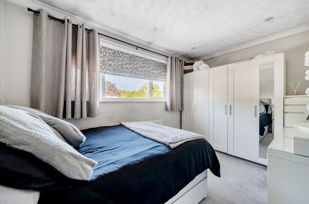 Additional image 14 of 4 bed detached house for saleKyle Close, Bracknell, Berkshire RG12