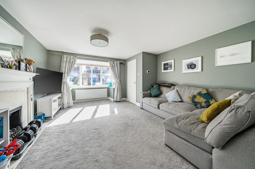 Additional image 3 of 4 bed detached house for saleCressida Chase, Warfield, Bracknell RG42