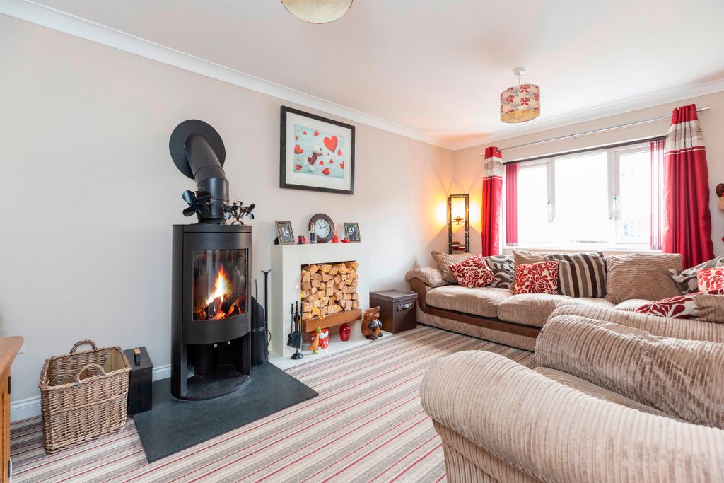 Additional image 4 of 4 bed detached house for saleThe Laurels, Oddford Vale, Tisbury, Salisbury SP3