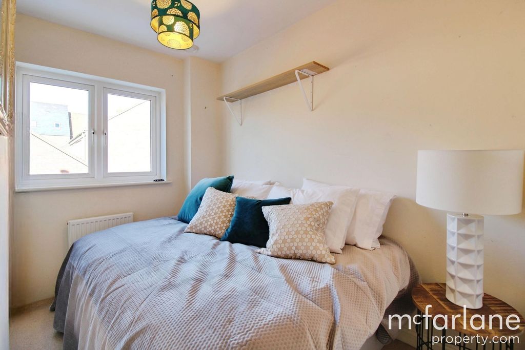 Additional image 11 of 3 bed semi-detached house for saleMattocks Path, Swindon SN1