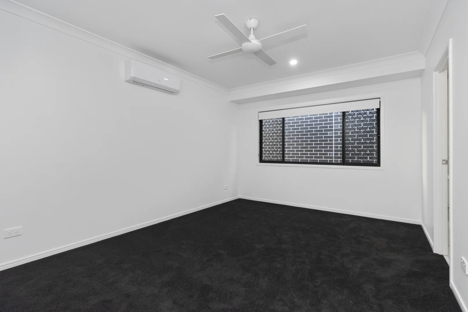 Additional image 11 of Zuccoli NT 0832